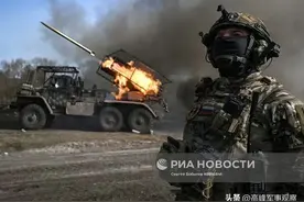 俄军切断苏梅公路，火箭炮轰炸人工林内乌军：第一条“大鱼”落网图片