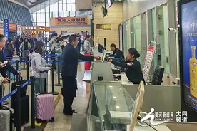 【真情服务！】五一假期，大同云冈国际机场服务旅客顺畅出行图片