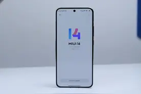 小米13跌价750元，256GB版本不贵了，给iPhoen15重力一击图片