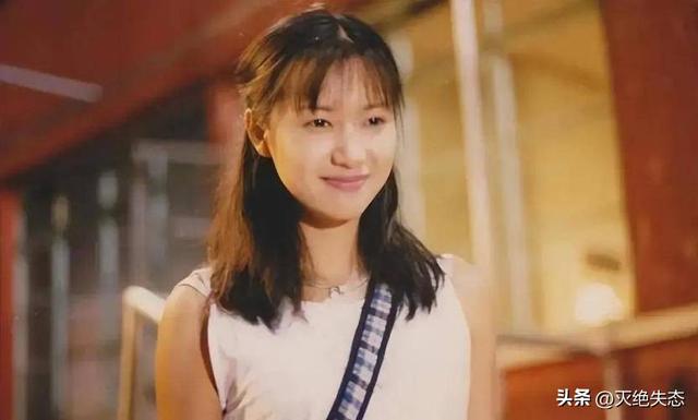 从19岁开始男人不断，半百了还没玩够，“风流才女”徐静蕾现形记