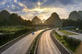 山西一高速公路建设项目启动图片