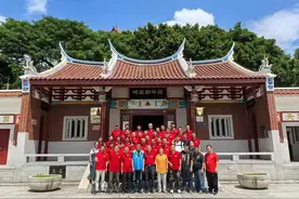 郑成功神像荣归故里，中秋佳节两岸同庆团圆图片