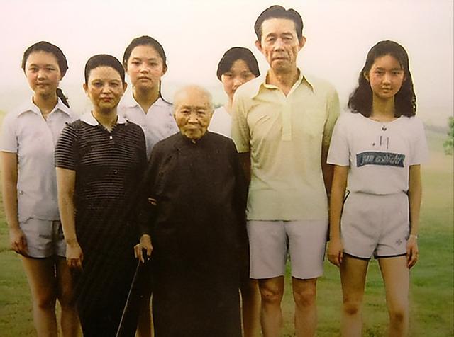 最壕的原配：不能生育，得到的家产却比二房、三房都多，为啥？