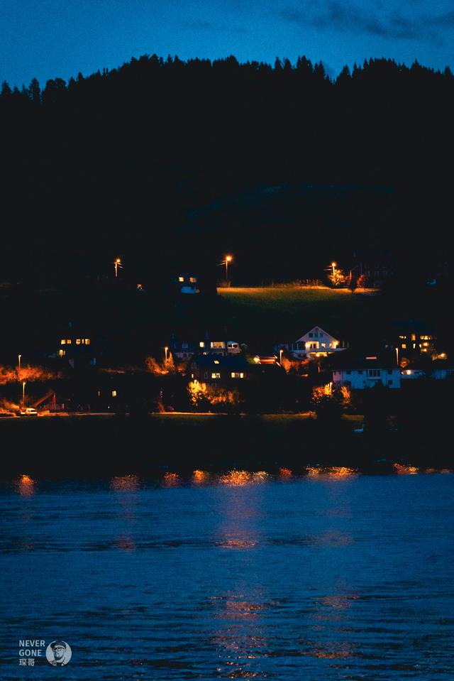 挪威秋韵，峡湾森境