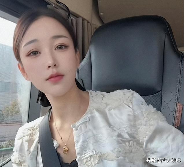 曝安徽“女神”卡友王迪去世，仅37岁，友人曝原因，名下三辆德龙