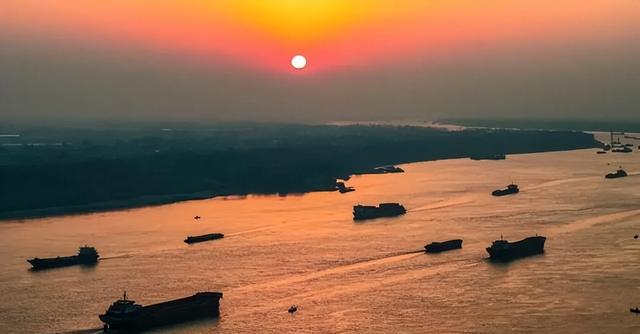 中国“退步”最快的城市：曾与上海、南京齐名，现在沦为三线城市