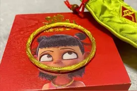 冲上热搜！“第一批买哪吒金镯的人已赚麻了”！图片