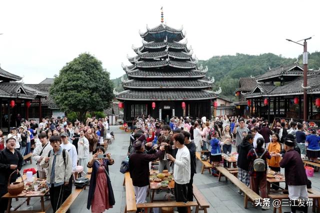 文旅融合绘新景 侗乡风情引客来