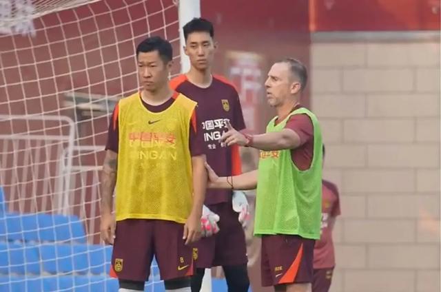 国足最新FIFA排名公布，战日本久尔杰维奇欲变阵