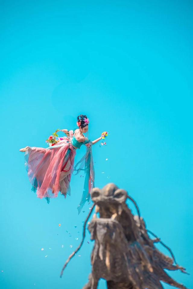 国庆中秋假期，洛阳洛邑古城“仙女散花”火了！
