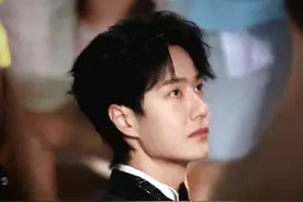 当粉丝遇上王一博：你确定不想高声宣告吗？图片