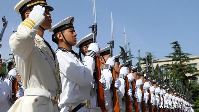 首次访华就不尊重我国？中国当场撤走仪仗队：摆正态度再来吧！