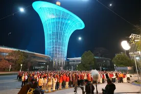 “霸屏”全网，“武汉”搜索量同比暴增1160%，22个地标这样玩！图片