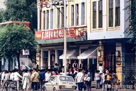 八十年代的电影院你还记得是什么样吗？那真是令人怀念的岁月图片