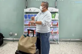 人老心不老！看到72岁曾志伟，才知道“港圈潮儿”的含金量有多高图片