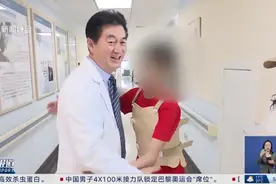 “非常感谢杨教授，他给了我儿子一个崭新的人生！”图片