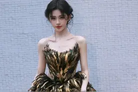 鞠婧祎签约大雷，商务资源大升级，粉丝直呼“赢麻了”！图片