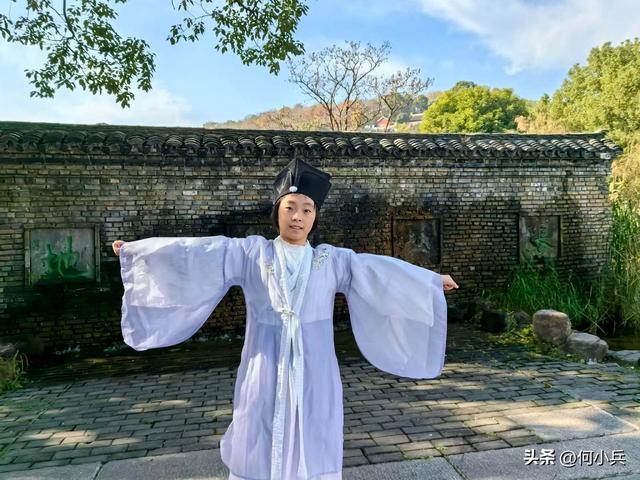 张公洞添教育文化新地标 千名青少年竞逐“苏东坡诗词里的宜兴”