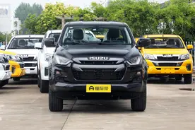 新车 | 售价12.68万元起/2.5T柴油机/可选8AT 江西五十铃铃拓S上市图片