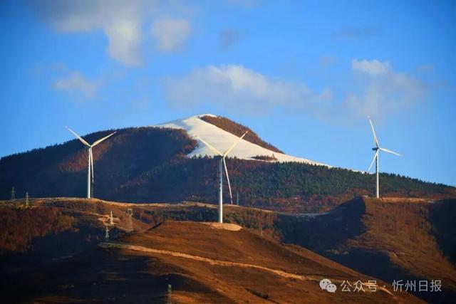 看，是金山梁！