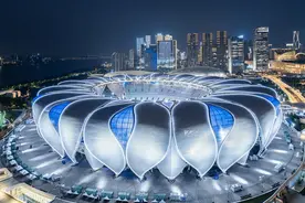 确定承办明年3月对阵澳大利亚关键战，杭州有望成为国足18强赛最大主场图片