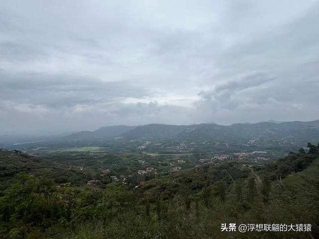 蒙阴七十二崮之一的瞭阳崮，不仅有壮丽风光，还曾有过血雨腥风