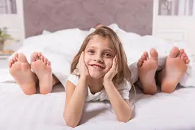 儿童性教育，最晚不能低于这个年龄，否则孩子被伤害了都不知道图片