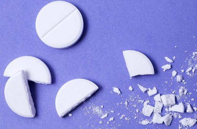 69岁老人中毒！医生：吃完降压药千万别碰它	，中老年要谨记