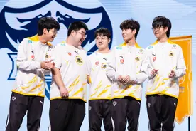 狼队横扫KSG一雪前耻，再创新纪录，小胖用胖猫招牌英雄拿MVP图片