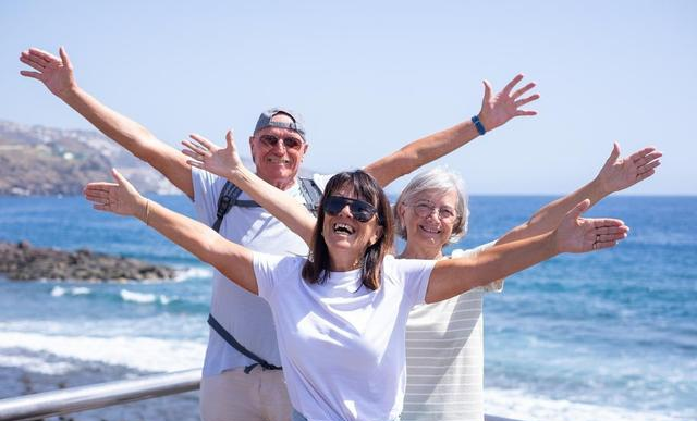 我退休8年，不断地旅游试错，发现：人老之后这样旅行更舒服自在