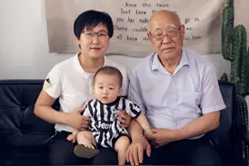 24岁女大学生嫁74岁老中医，婚后生下儿子遭全网质疑，如今咋样？图片