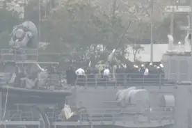 台湾成功级护卫舰炮管炸膛，超过寿命还在用，网友：别弄坏了文物图片