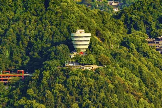 重庆旅游必去十大景点 重庆最值得去的地方排行榜
