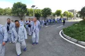 上海精神病院实录，看完让人深思，他们真的是精神病吗？图片