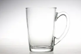 热水进，毒水出，保温杯、玻璃杯也会致癌？这几种杯子才有害健康图片