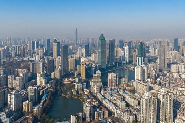 中国下一个“香港”，不是成都、上海，这座城市才是黑马！