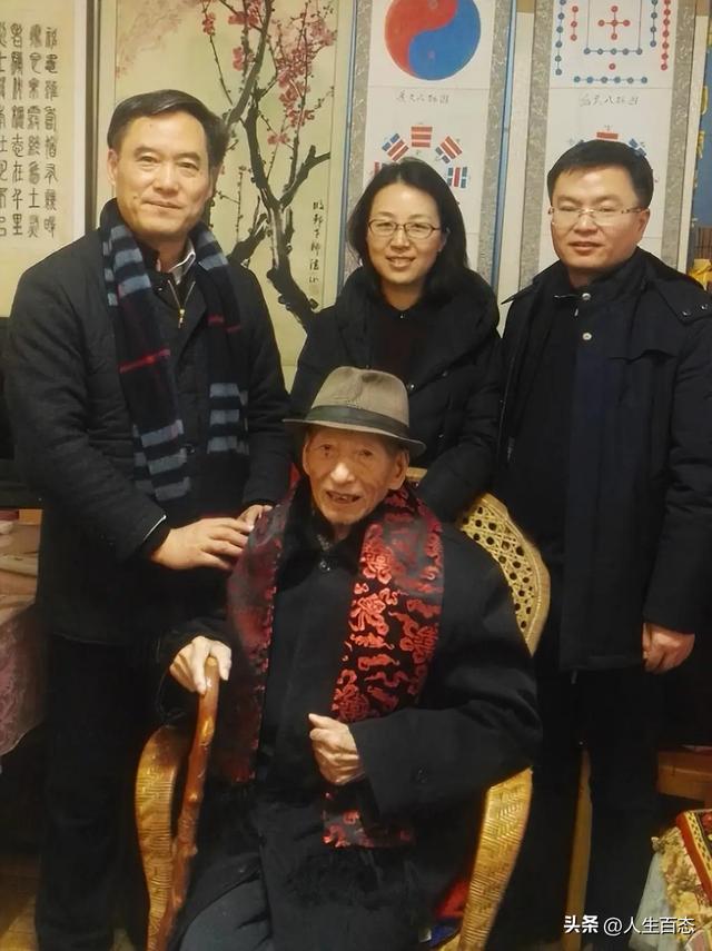 “退休金在瑟瑟发抖”，武大退休教师7000多人，7人超百岁！