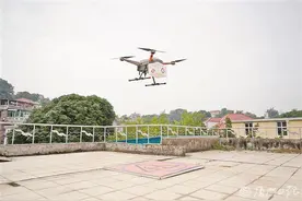 全省首次！打“飞的”送药！医疗专用无人机在鼓浪屿首飞图片