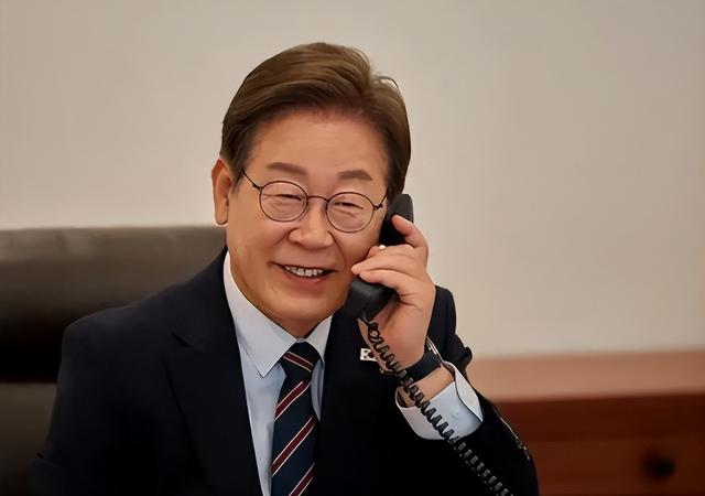 亲美的代价终于来了？李在明缺席北京阅兵，朝鲜领导人的妹妹撂下狠话，没让中方失望