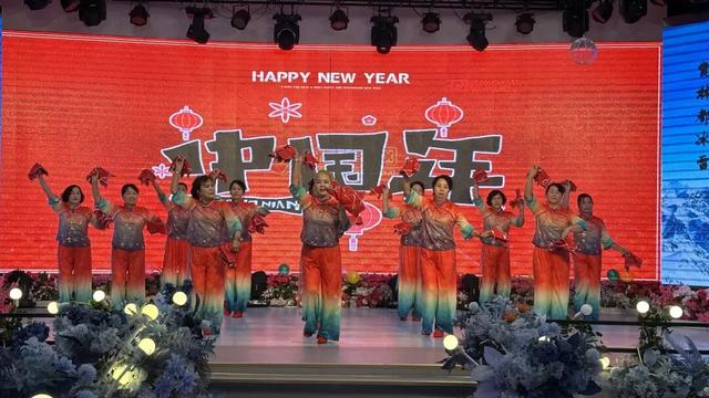 赏林都冰雪 庆盛世新年