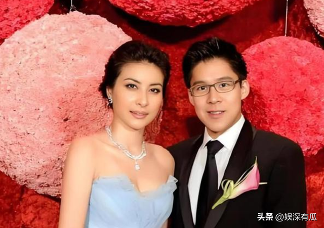 霍震霆没想到，自己千辛万苦给霍启刚找的媳妇，竟狠狠“拿捏”他