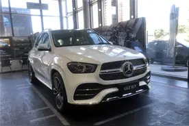 裸车价格相差87000元！那么奔驰的GLE450豪华型比动感型贵在哪？图片