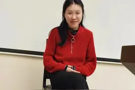 爸爸妈妈你们在哪里？加拿大华裔女孩，到岳阳寻亲生父母图片