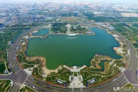 与邻居菏泽比照，商丘发展差距拉大，背后逻辑令人深思！图片