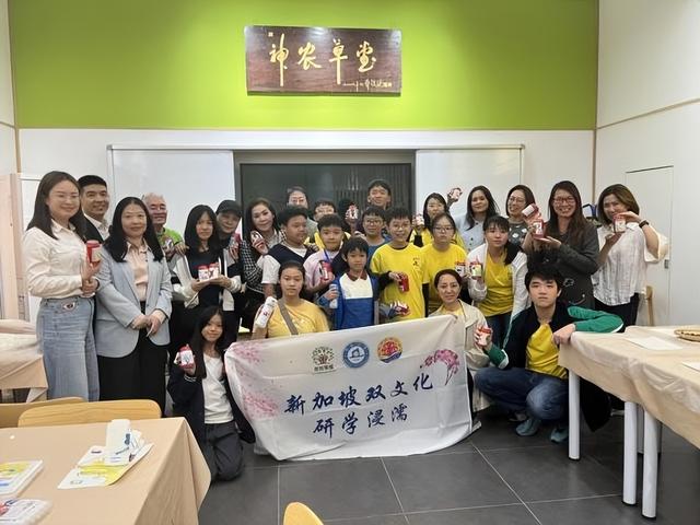 传承不息，创新不止！王老吉郑荣波获颁国家级非遗代表性传承人证书