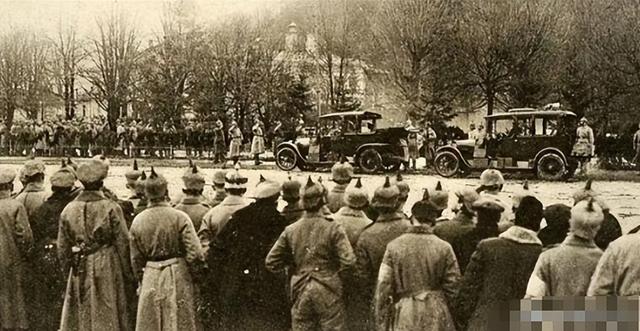 立陶宛为啥被称为“欧洲淫窟”？一起去瞧瞧这个可悲的中欧小国 第7张