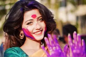 5年前爆红的印度最美油彩女孩，和刘墉拍情侣照，如今变成胖大妈图片