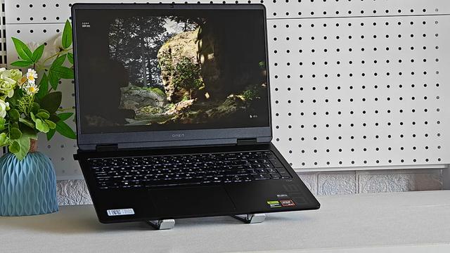 R9 8945HX同阶无敌 暗影精灵11锐龙版评测 更强大的RTX5060游戏本