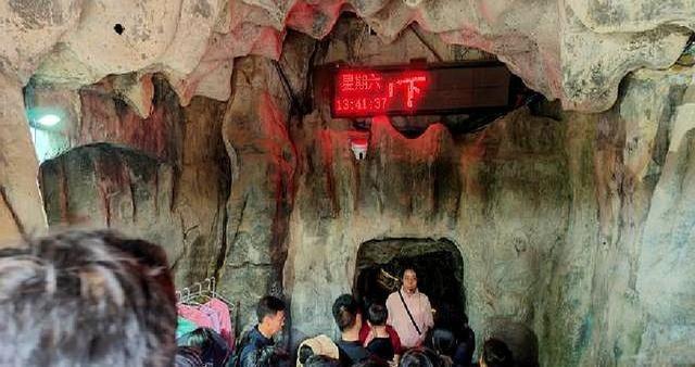 郑州村民无意一铲	，挖出世界级奇观！数十年来闻名全国，至今仍爆