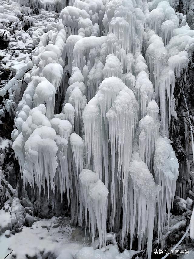 冬日江山美如画 秦岭冰瀑醉游人